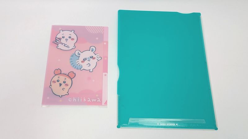 A4サイズのファイルと比べる