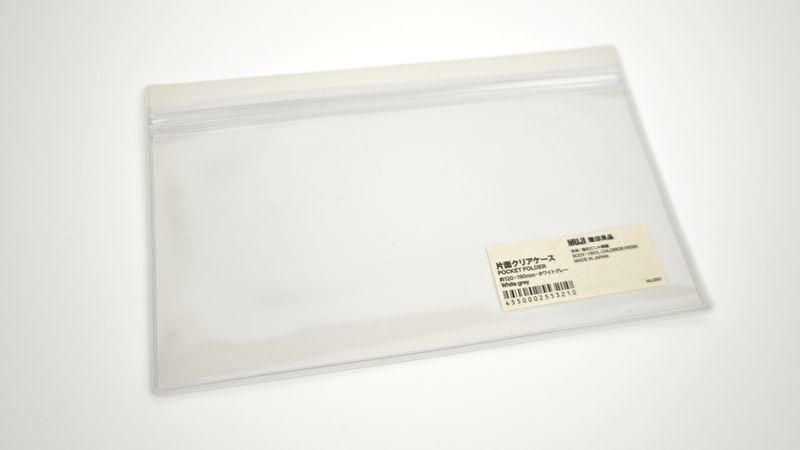 「片面クリアケース」は100均アイテムよりも手頃な価格