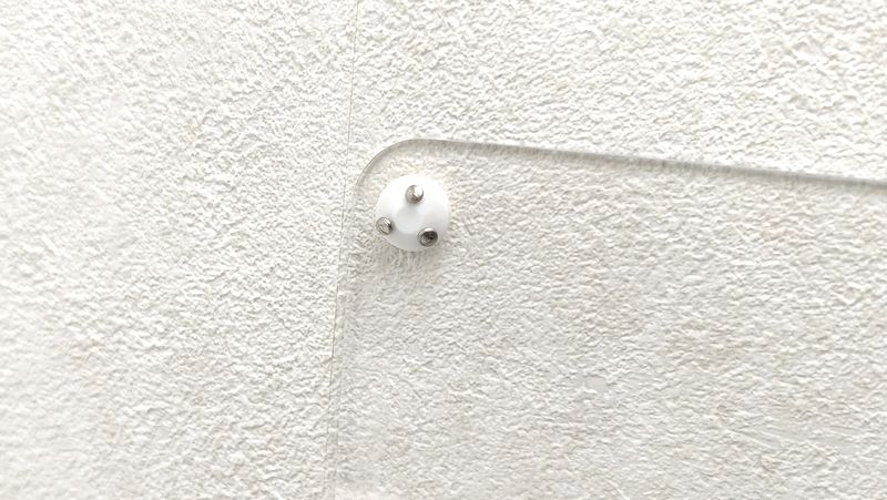 さらに他の2本のピンを刺す