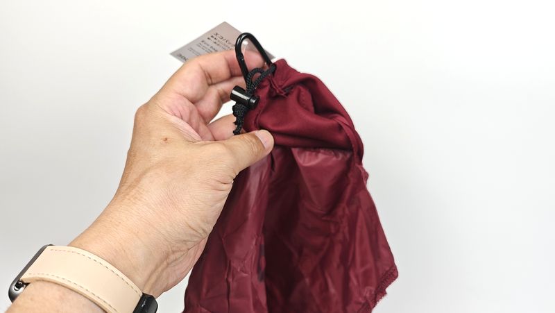 エコバッグと収納袋が一体型になっていることが使いやすいポイント!