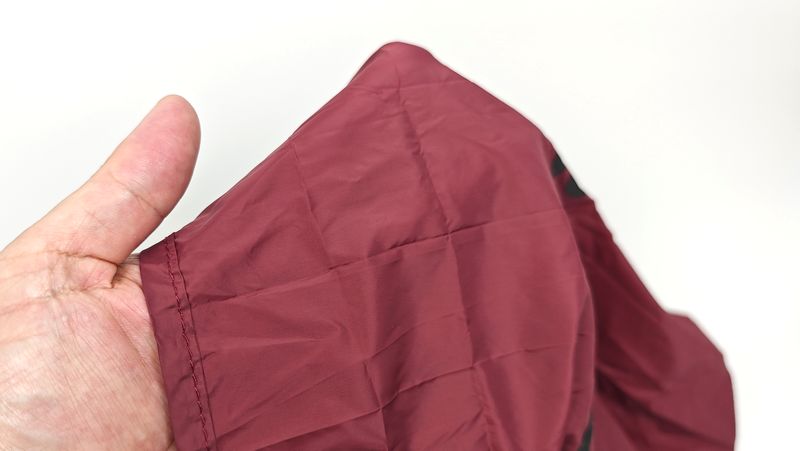 薄めのバッグ