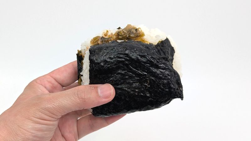 あまりにでかすぎて食べると高菜明太子がボロボロと落ちる