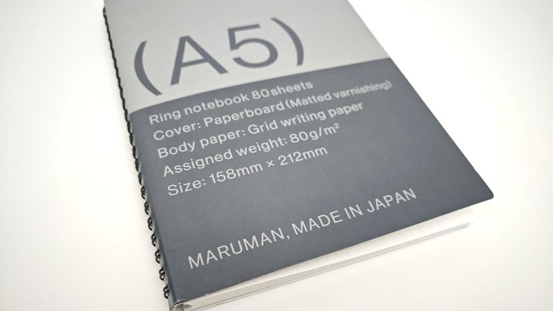 やや派手めのおしゃれな目を引くデザインが魅力!