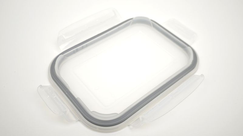 プラスチック製のフタはパッキン付きで密閉性が高い!
