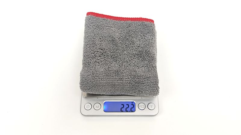 重さは実測で22.2g