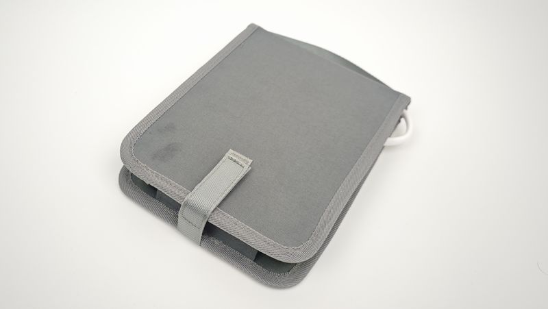 スタンダードプロダクツ「持ち運べる文具収納ケース」の収納力と機能性をチェック!