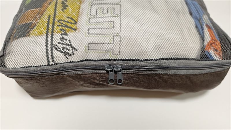 ダブルファスナーで全開き!出し入れラクラク
