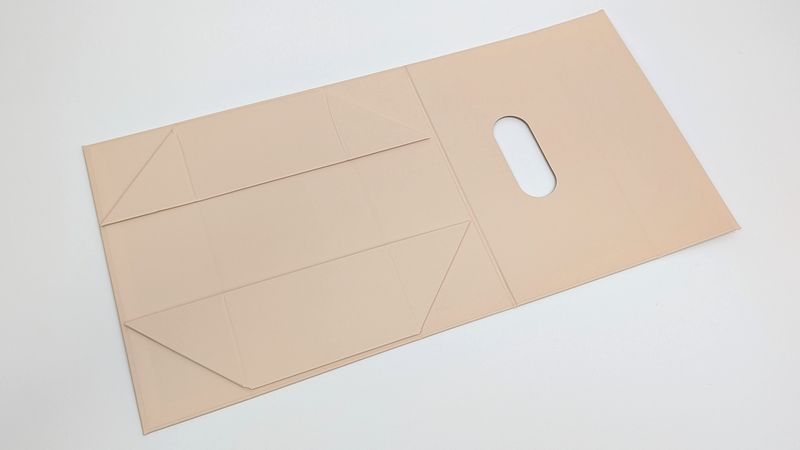 マグネットでカンタンに組み立てのティッシュケース!