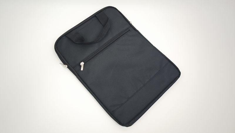 スタンダードプロダクツ「2WAYパソコンケース 13インチ」のお気に入りポイント!