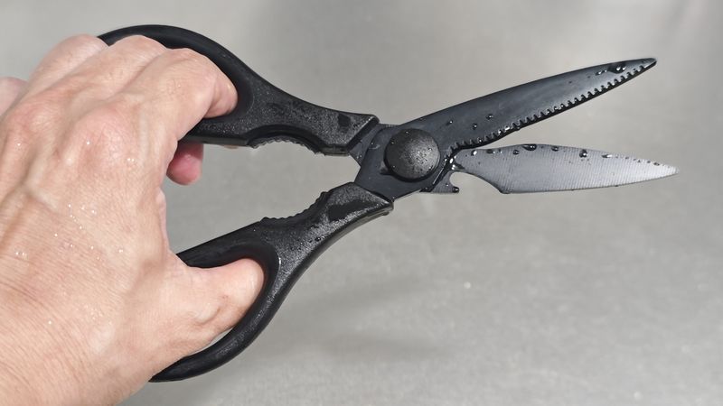 まとめ:スタンダードプロダクツ「分解式キッチンハサミ」は550円で快適さが手に入る!