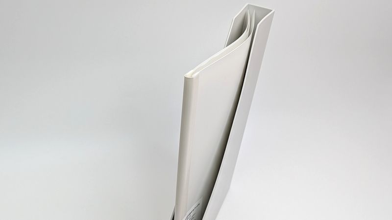 幅広A4のタイプになるとわずかに奥行きが足りない