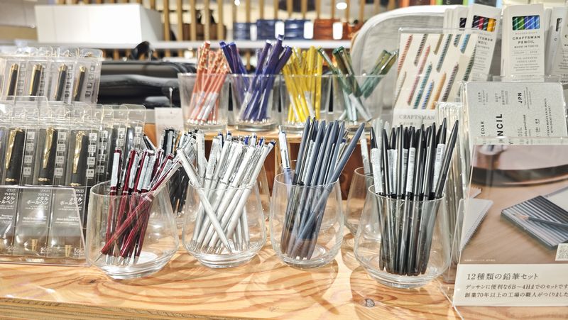 スタプロ「キャップ式ゲルインクボールペン」はオンライン取り扱い無し!