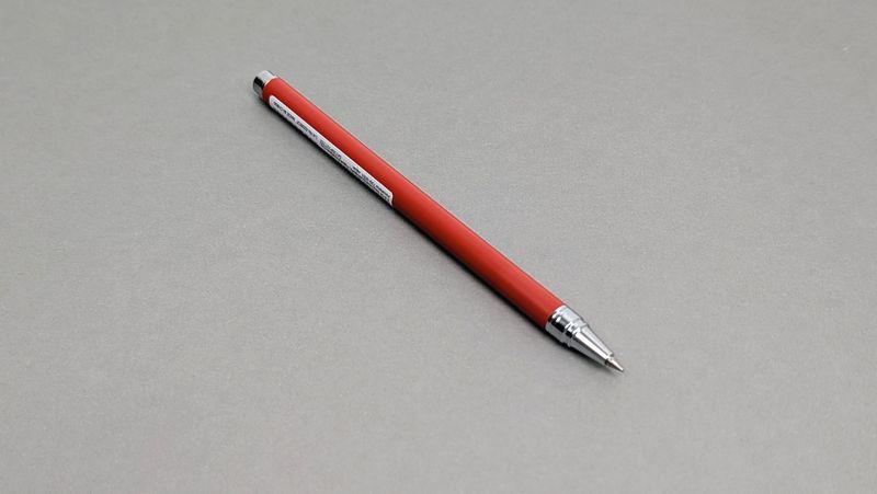 スタンダードプロダクツ「キャップ式ゲルインクボールペン」のおすすめポイント