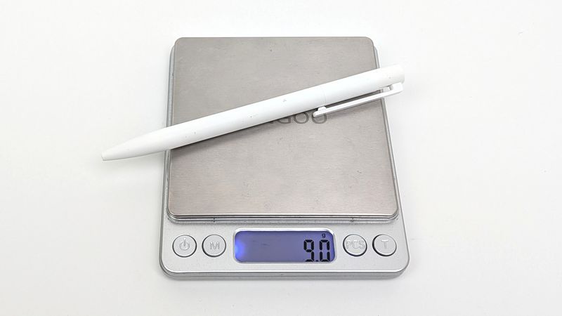 プラスチック素材の一般的なボールペンの重さ