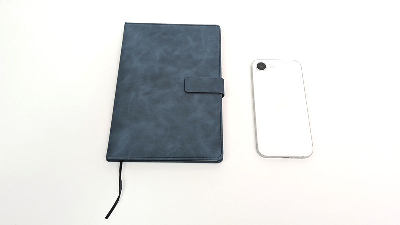 スタンダードプロダクツ「マグネット付PUカバーA5ノート」のサイズ