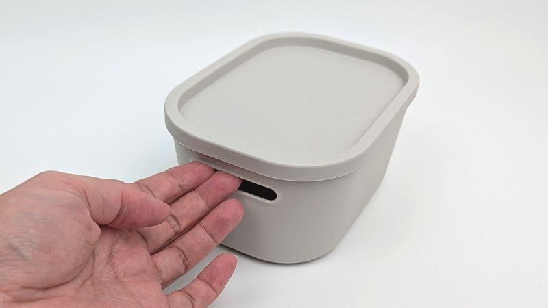 切り抜き穴有りでスムーズに取り出しできる!