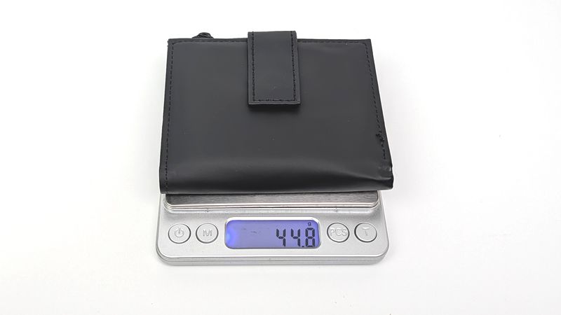「財布」の重さは実測44.8g