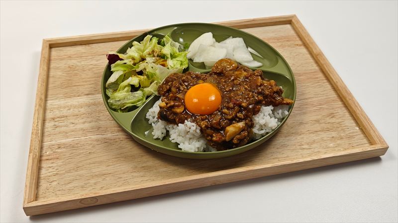 プレートひとつでカフェ感が出る