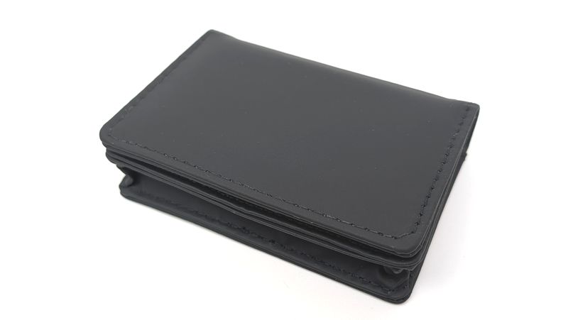 スタンダードプロダクツ「名刺入れ」のおすすめポイント