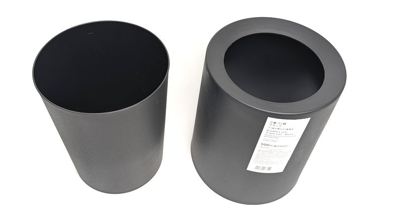 2重構造でゴミ袋が見えないようにセットできる！