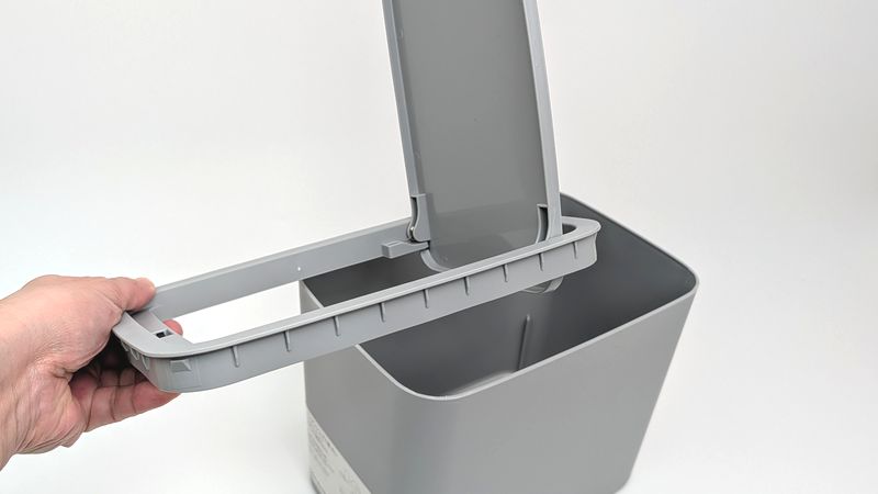 蓋付きで中身が見えないように置ける！