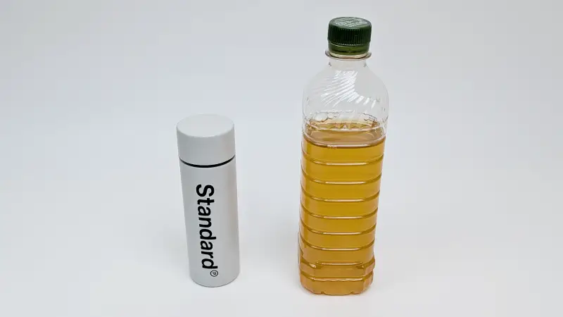 およそ500mlのペットボトルのお茶を入れてみた後