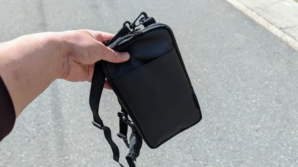 スタンダードプロダクツ「丸型ポーチ付 ショルダーバッグ」の特徴と使用感