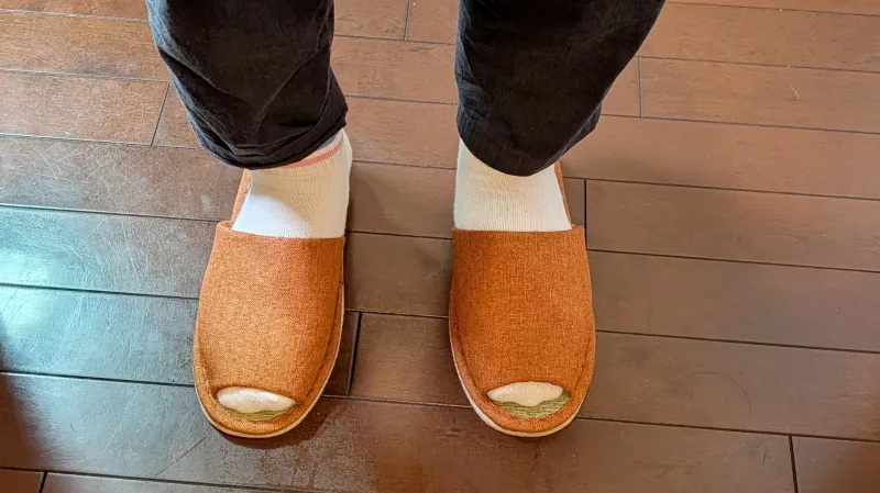 サイズはややタイト寄り