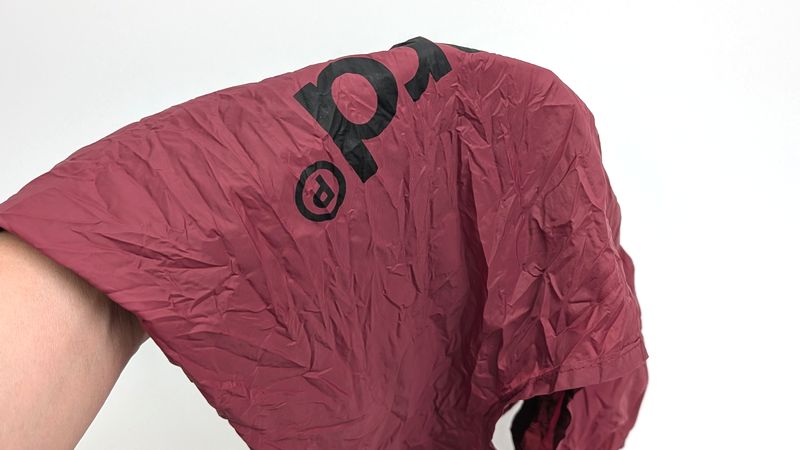 「エコバッグ くしゅっとコンパクト」の生地感と比較