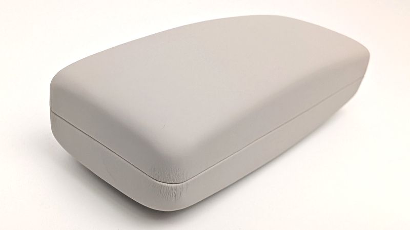 高い保護力のハードケースで安心感がある