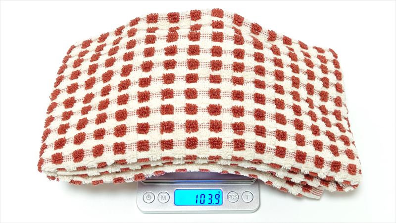 「フェイスタオル ドットテクスチャ」の重さは実測103.9g