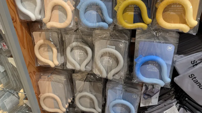 スタプロ「クールネックバンド」のラインナップと価格