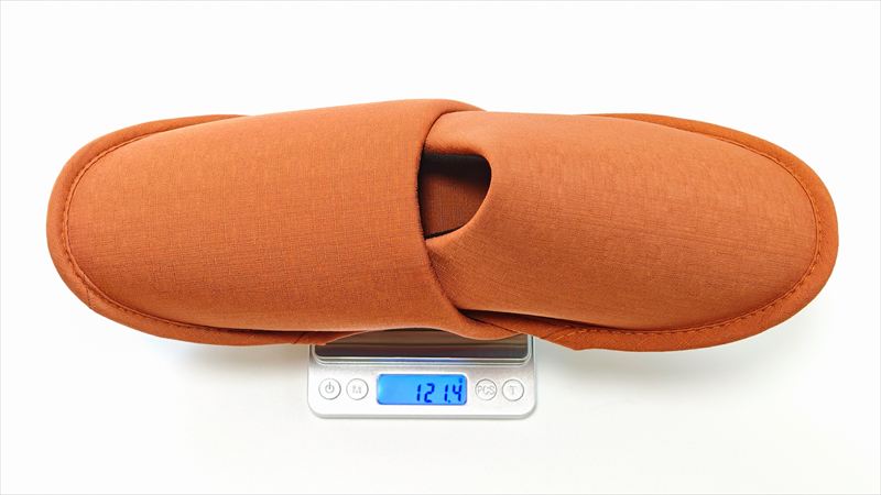 「スリムスリッパ」の重さは実測121.4g