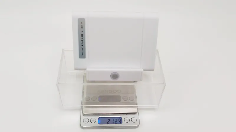 「スマートフォンを置くだけのスピーカー」の重さは実測212.4g