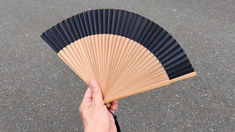 まとめ：スタプロ「収納袋付き短地扇子」はモダンでおしゃれな夏の便利アイテム