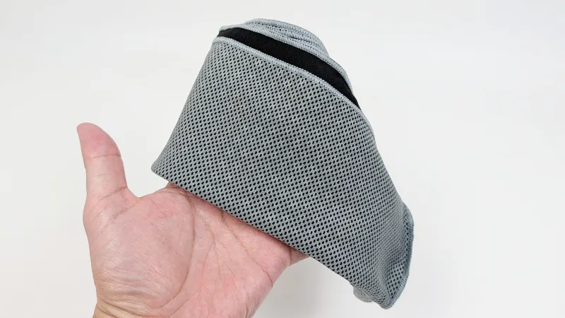 軽く水に濡らすことで快適性がアップ！