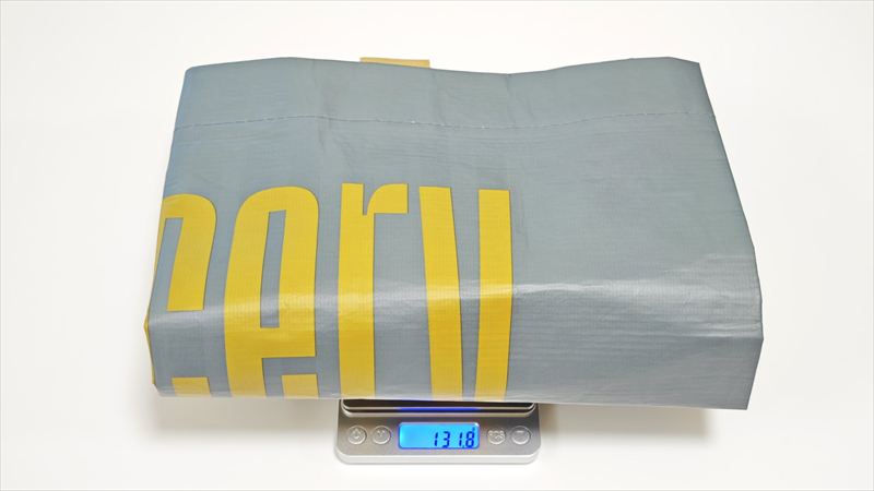 「再生素材BIGバッグ」の重さは実測131.8g