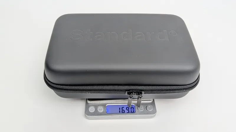 「ガジェットケース」の重さは実測169.0g